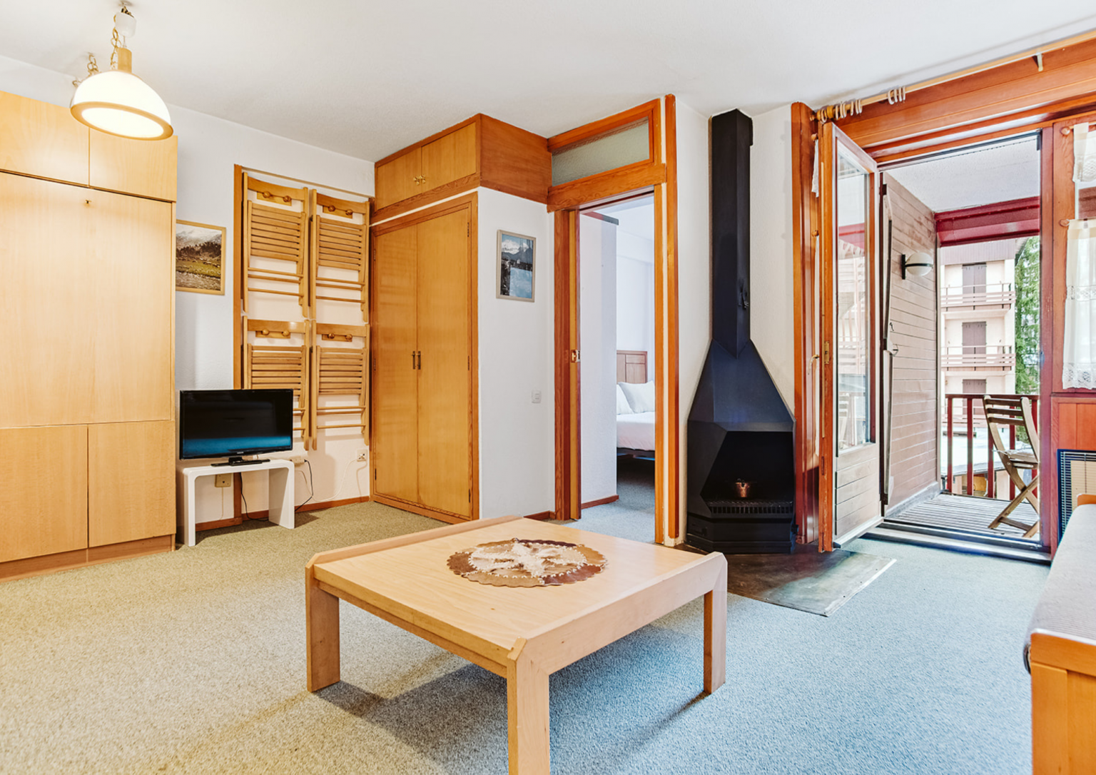 Apartamento con chimenea incluida